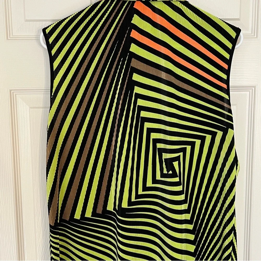 Showstopper Jamie Sadock top, EUC, Size XL - Picture 4 of 13